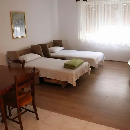 Apartman Nika *